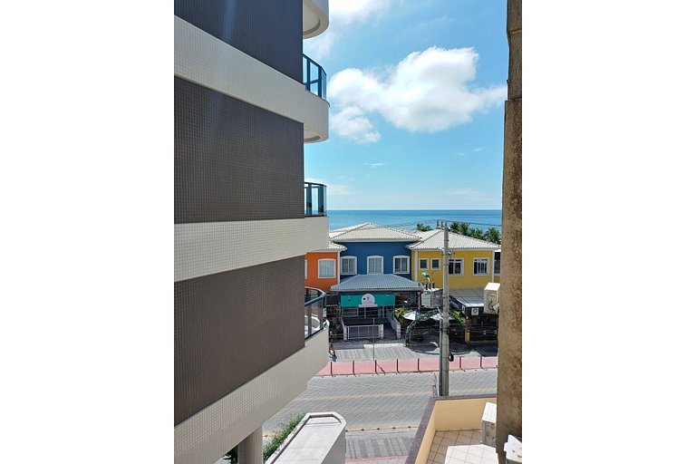 AM-303 Dpto a 50m del mar en centro de Bombinhas