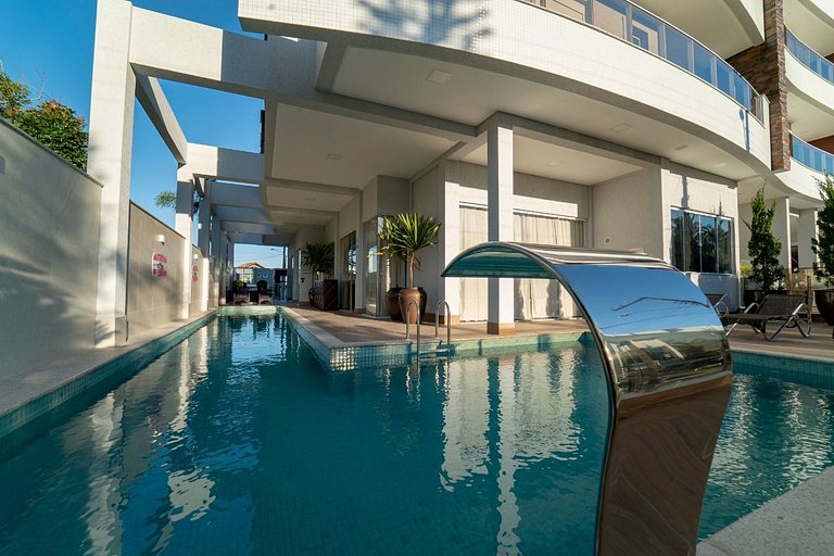 INF 102B Belo apto a apenas 50m do mar de Mariscal