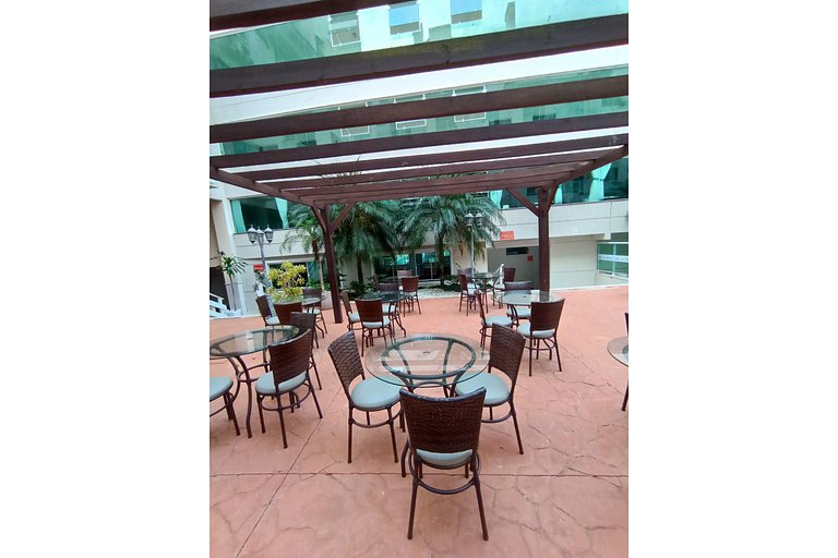 SUM-230 Lindo apto em área residencial com piscina