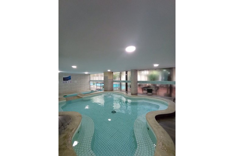 SUM-230 Lindo apto em área residencial com piscina