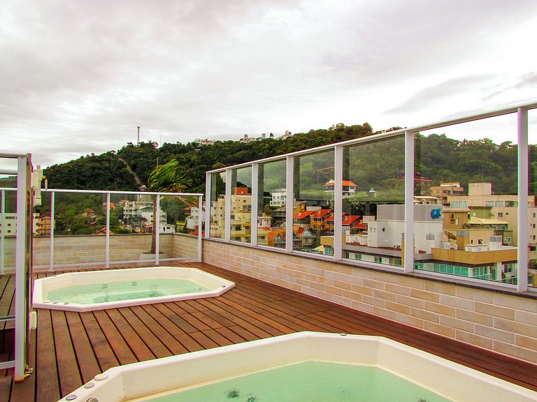 VDC Estúdio excepcional com piscina climatizada.2 adultos e
