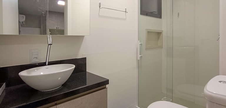 AR-302 Apto de 3 quartos a 150 metros da praia