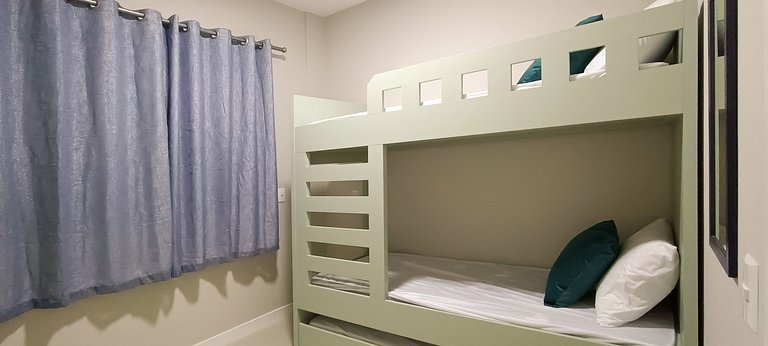 AR-302 Apto de 3 quartos a 150 metros da praia