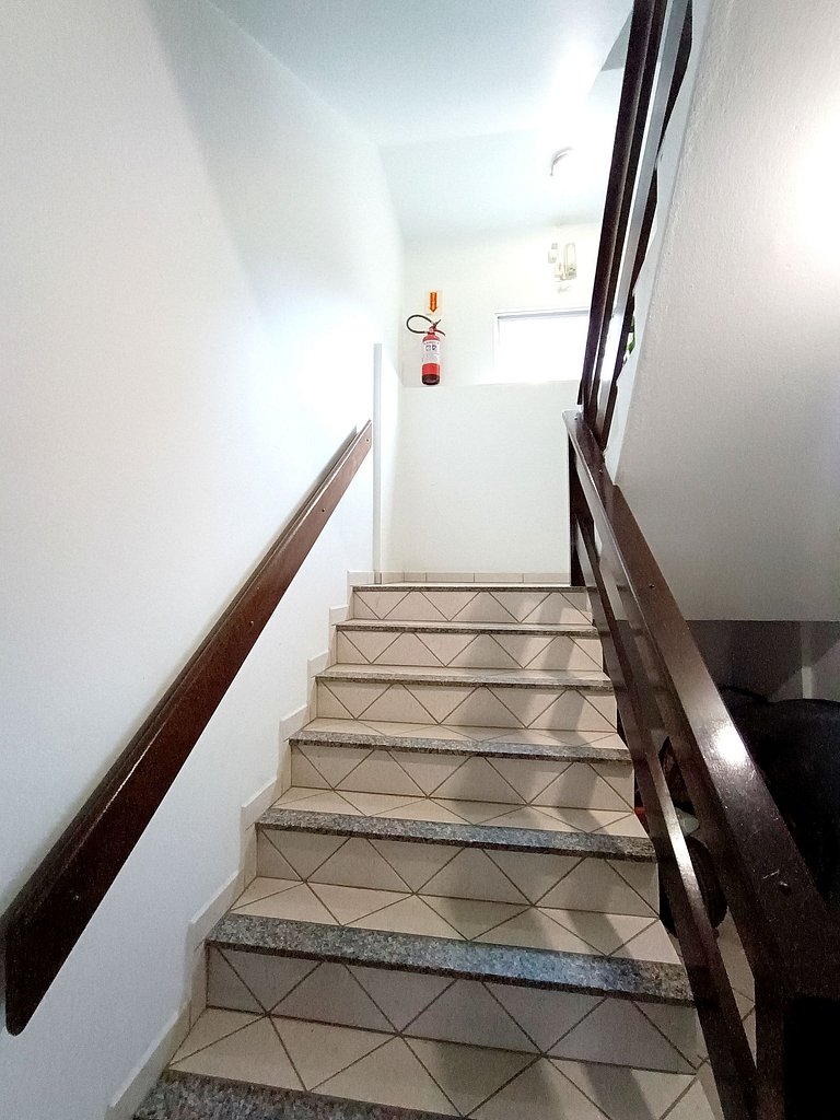 ROS-301 Confortável Apto 2q 190m da Av.Ppal Bombas