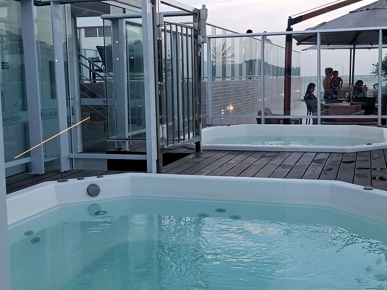 VDC Estúdio excepcional com piscina climatizada.2 adultos e