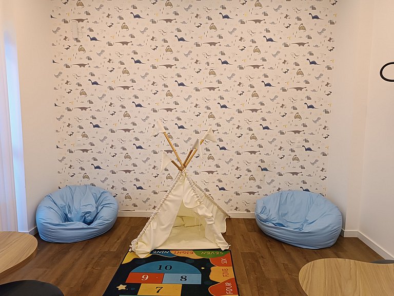 VDC-225 Monoambiente con cocina y sofa cama para 2 adultos +