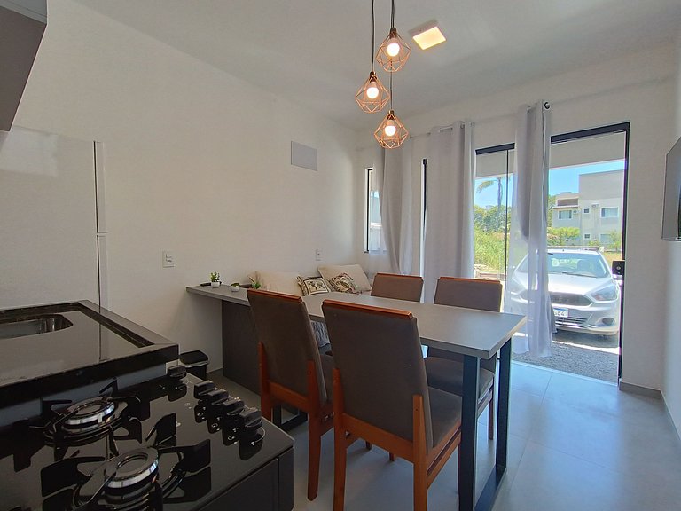 RJ164-01 Lindo Apto c/piscina e vista ao morro