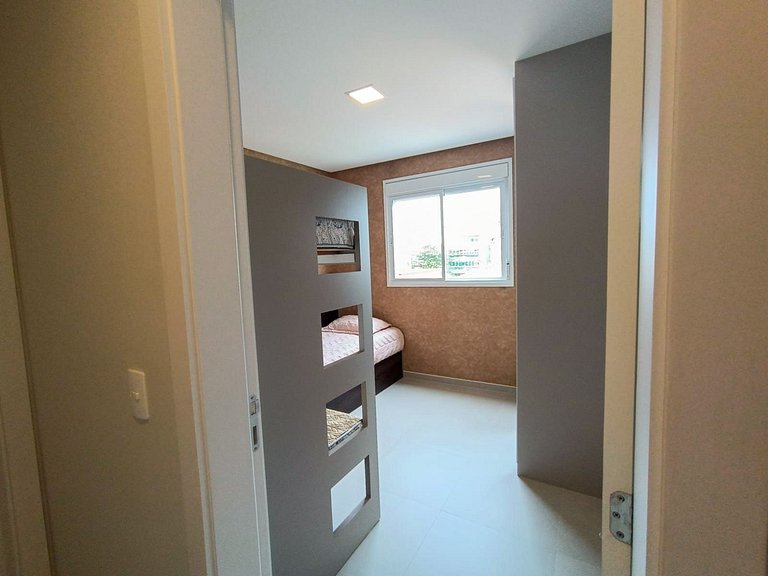 OP 102 Apto à 150m da praia de Mariscal