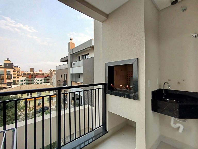 SIR-205 Fermoso Apto no Canto Grande