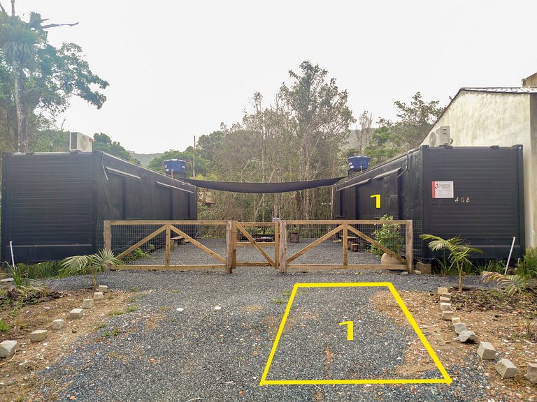 RJ408-01 Container a 650m da Praia de Mariscal