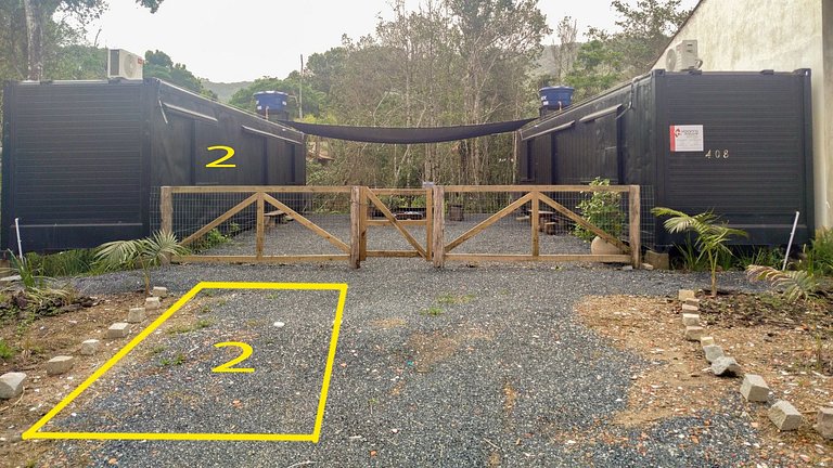 RJ408-02 Container a 650m da Praia de Mariscal