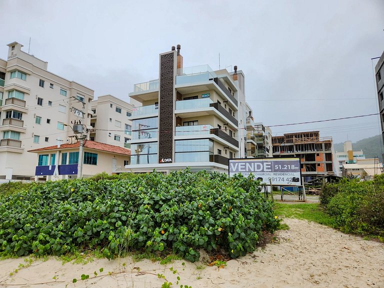 MDM-301 Apto Moderno em frente à praia de Palmas