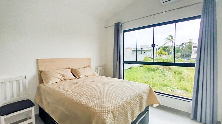 RJ164-03 Lindo Apto c/piscina y vista ao morro