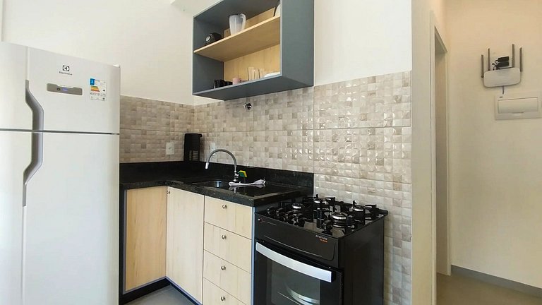 RJ164-04 Lindo Apto c/piscina e vista ao morro