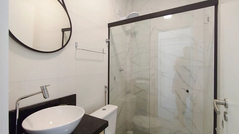 RJ164-04 Lindo Apto c/piscina e vista ao morro