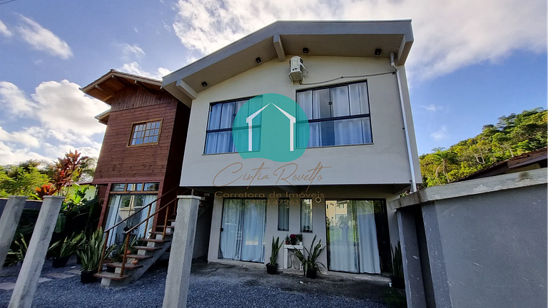 RJ164-01 Lindo Dpto c/piscina y vista a la montaña