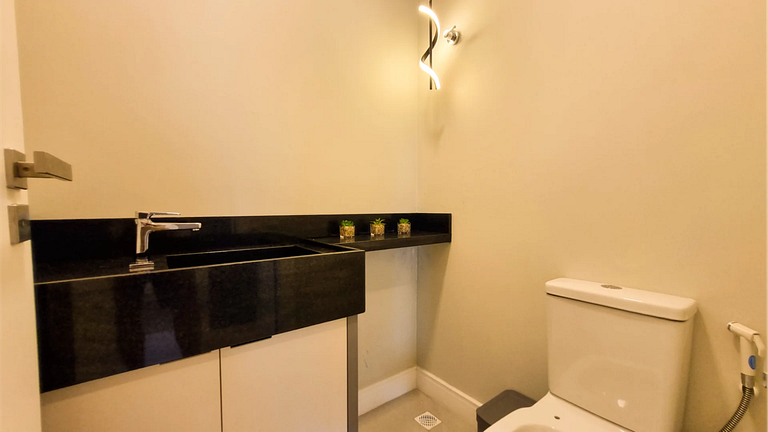 LM-306 Dpto con vista al mar de Bombas