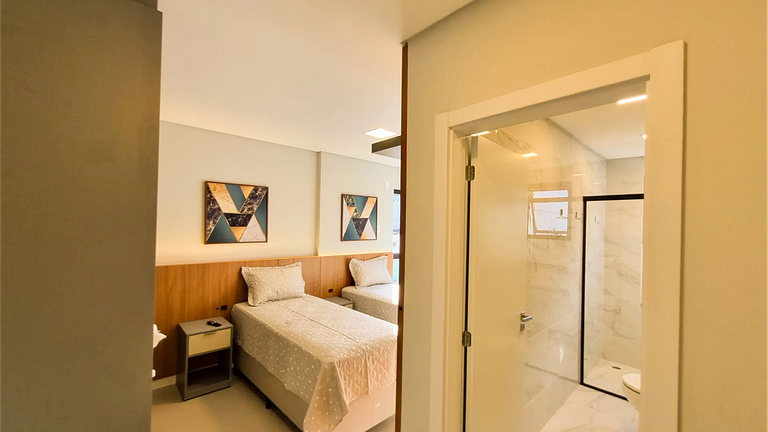 MR-301 Apartamento amplo no centro de Bombinhas