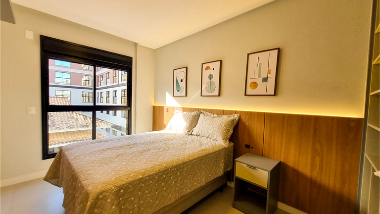 MR-301 Apartamento amplo no centro de Bombinhas