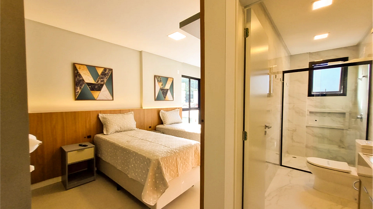 MR-301 Apartamento amplo no centro de Bombinhas