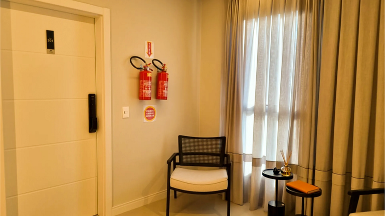 MR-301 Apartamento amplo no centro de Bombinhas