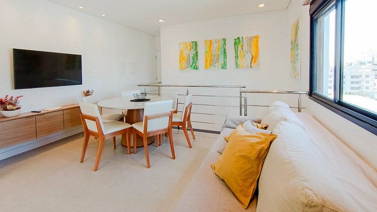 MON 203 Maravilhoso duplex em Canto Grande