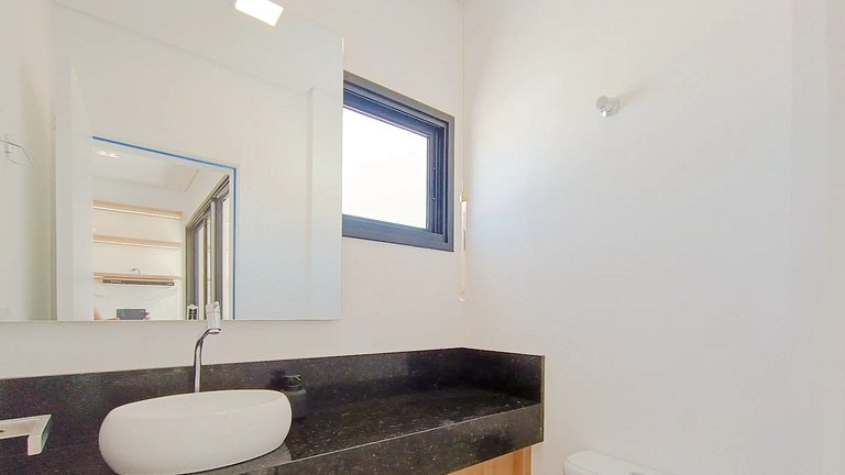 MON 203 Maravilhoso duplex em Canto Grande