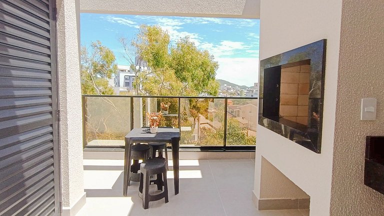 MON 203 Maravilhoso duplex em Canto Grande