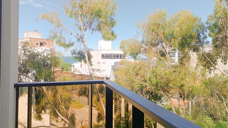 MON 203 Maravilhoso duplex em Canto Grande