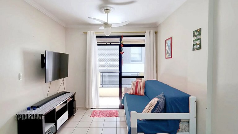 AM-303 Apto a 50m do mar no centro de Bombinhas