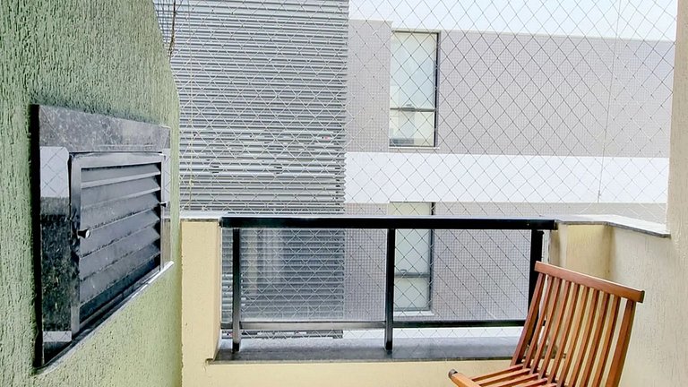 AM-303 Dpto a 50m del mar en centro de Bombinhas