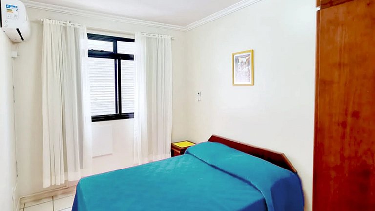 AM-303 Dpto a 50m del mar en centro de Bombinhas